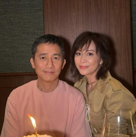 ▲劉嘉玲曬出老公梁朝偉的陪跑照片。（圖／翻攝自劉嘉玲IG）