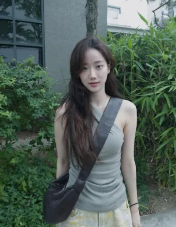 ▲李娜恩在新劇中飾演被遺棄的孤兒。（圖／翻攝自李娜恩Instagram）