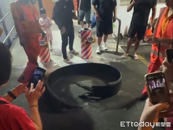 ▲國道1號苗栗路段昨晚發生輪胎皮肇事案，至少有22輛轎車受害，警方正追查肇事車下落。（圖／記者楊永盛翻攝）