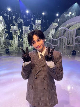 ▲中島健人龍山寺抽到「上上籤」　超神結局曝光。（圖／翻攝自中島健人STAFF X）