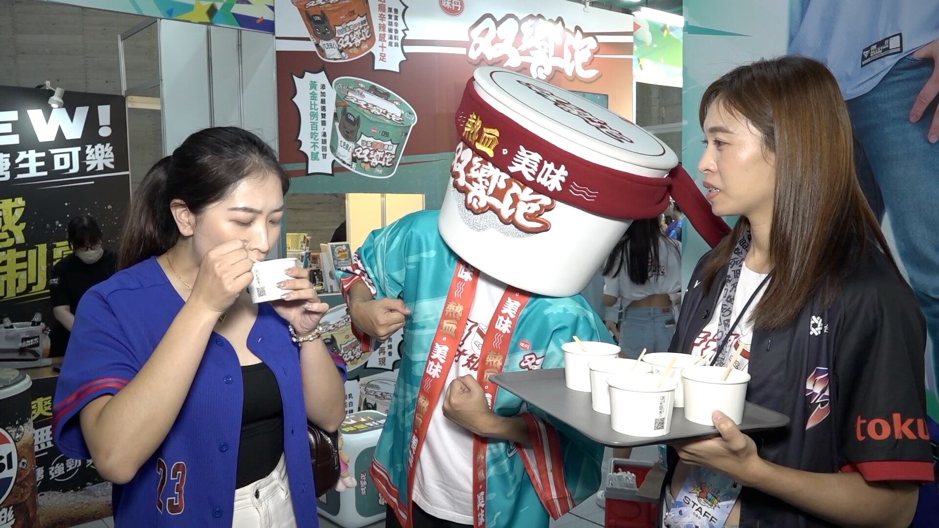 ▲▼ 双響泡×中職明星賽熱鬧應援！　　　歐告包裝人氣爆棚 球迷搶抽限量禮            。（圖／記者劉亮亨攝）