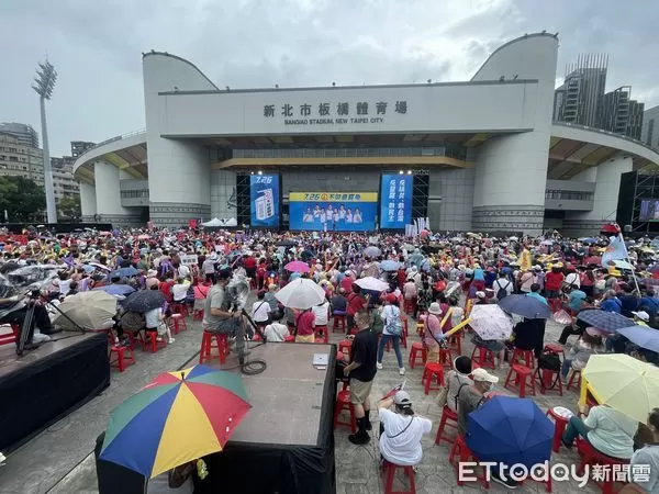 ▲▼國民黨舉辦「反惡罷 新北愛國者行動」造勢活動 。（圖／記者李毓康攝）