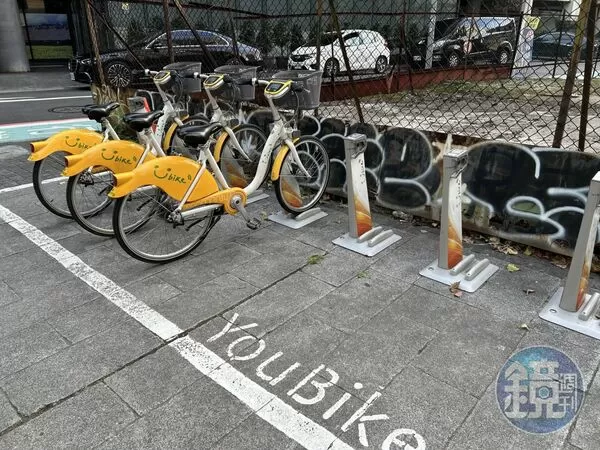 YouBike能不能騎人行道？　警政署釋疑開放條件：騎錯最高噴1200元