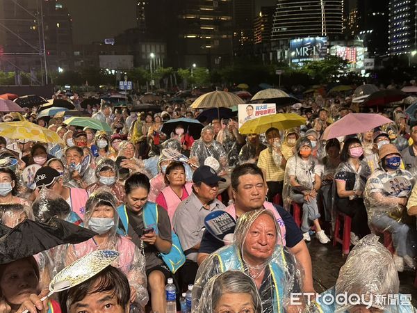 ▲台中再贏一次。（圖／記者白珈陽攝）
