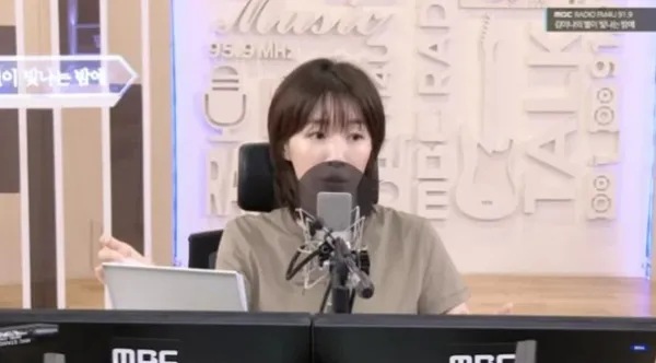 ▲ALLDAY PROJECT全員登上金伊娜節目宣傳。（圖／翻攝自韓網）