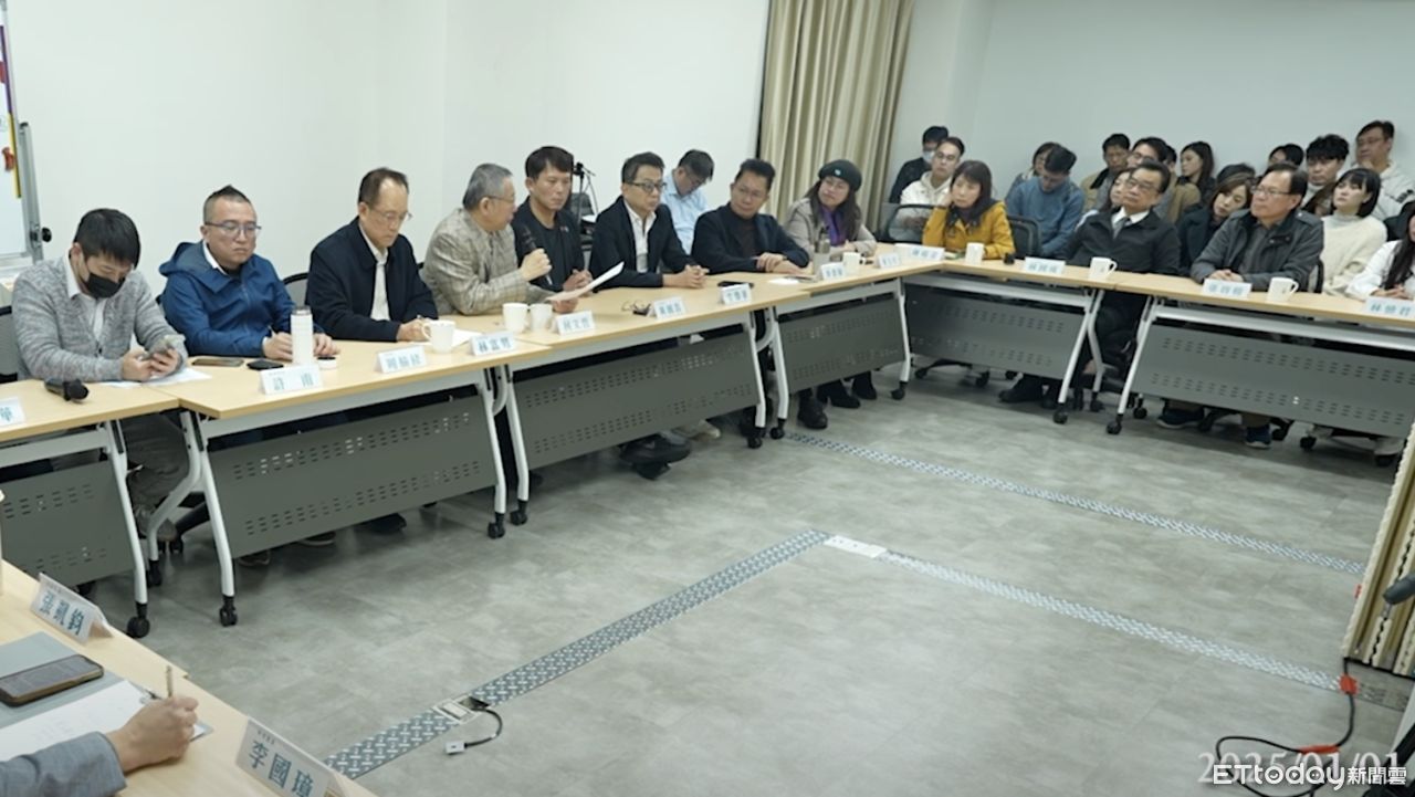 柯文哲羈押禁見逾10個月　民眾黨主席身份最後開會畫面曝光