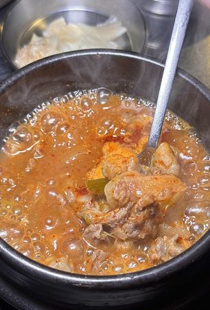 ▲▼牛長刻 西面總店。（圖／部落客小虎食夢網授權提供）