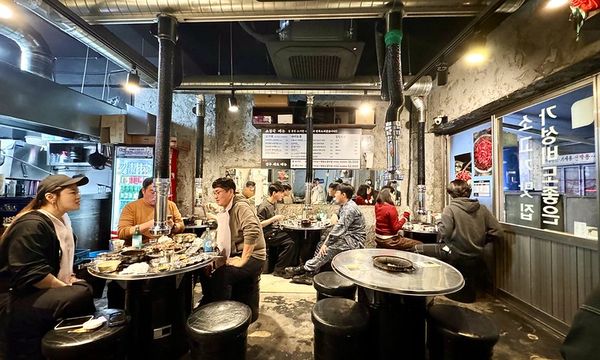 ▲▼牛長刻 西面總店。（圖／部落客小虎食夢網授權提供）