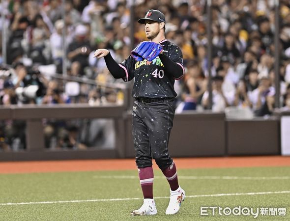 ▲▼ 2025中職明星賽，後勁主動要求電視輔助判決 。（圖／記者李毓康攝）