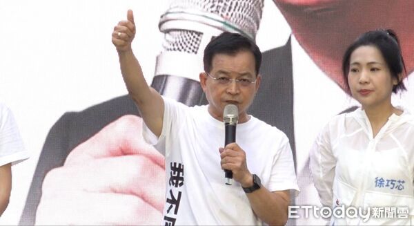 ▲▼民眾黨20日舉辦「720民主起義 反罷要贏 台灣要贏」造勢，黃國昌、陳佩琪、羅智強、賴士葆、徐巧芯、王鴻薇、李彥秀出席。（圖／記者莊喬迪攝）