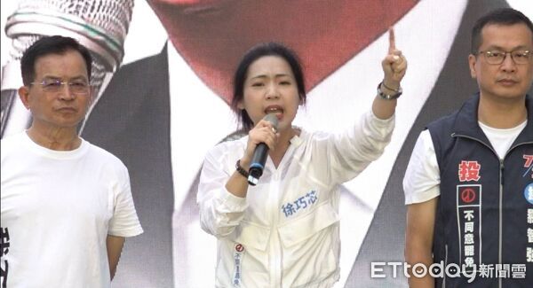 ▲民眾黨20日舉辦「720民主起義 反罷要贏 台灣要贏」造勢，黃國昌、陳佩琪、羅智強、賴士葆、徐巧芯、王鴻薇、李彥秀出席。（圖／記者莊喬迪攝）