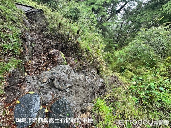 ▲玉山主峰線步道約4.1公里處的27、28號棧橋受薇帕颱風強降雨影響而路基塌陷，將暫時持續封園。（圖／翻攝「玉山國家公園」臉書粉專）