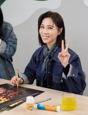 ▲許多影迷巧遇謝盈萱，激動透過社群分享。（圖／翻攝自小紅書）