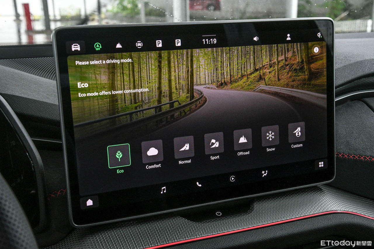 ▲熱血7人座休旅來襲！新一代Skoda Kodiaq RS開賣。（圖／記者徐煜展攝）