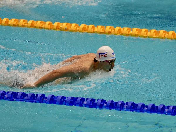 ▲「台灣蝶王」王冠閎在本屆世大運200公尺蝶式決賽奪下銀牌，但賽後仍對自己表現不滿意。（圖／大專體總提供）