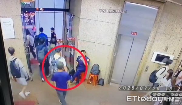 ▲蛋襲民進黨部2嫌已被帶捕到案，2人對對相關犯行坦承不諱。（圖／記者張君豪翻攝）