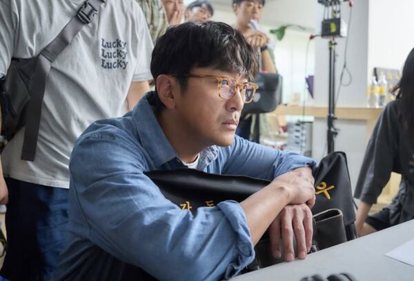 ▲▼玩笑開過火！把粉絲取名為「春藥」　《與神同行》影帝道歉了。（圖／翻攝自河正宇IG）