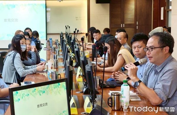 ▲▼由專家作再生能源推廣法之觀察與評析和法規修法解析，並與綠能業者作意見交流。（圖／桃園地檢署提供）