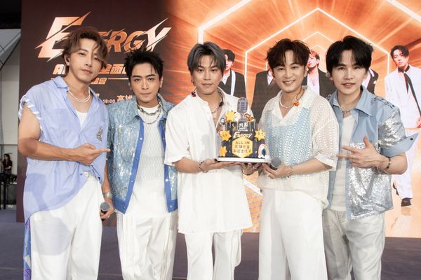 ▲▼ Energy現身高雄舉辦簽唱會。（圖／相信音樂提供）