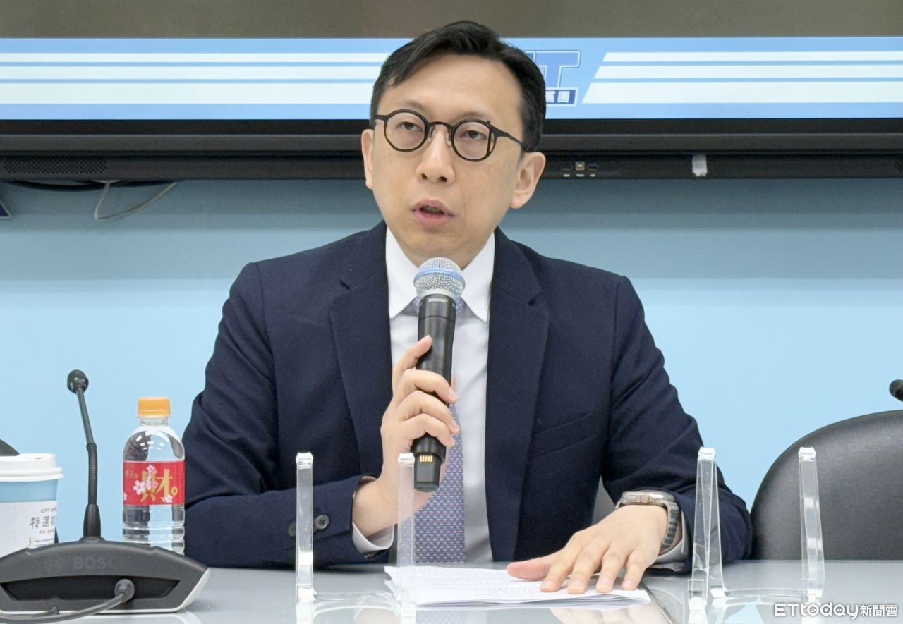 葛如鈞被抓包用 AI 回網友　林沛祥：第一個吃螃蟹的人不該被苛責