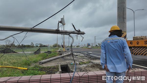 ▲丹娜絲颱風重創溪北通訊線路，南天有線電視全力投入災後搶修，預計8月10日前完成全面復原。（圖／記者林東良翻攝，下同）