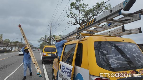 ▲丹娜絲颱風重創溪北通訊線路，南天有線電視全力投入災後搶修，預計8月10日前完成全面復原。（圖／記者林東良翻攝，下同）