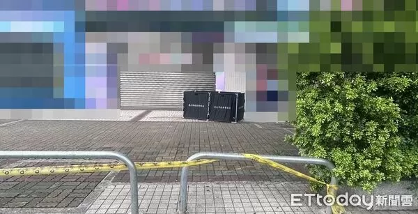 ▲▼台北市士林區基河路發生一起死亡意外，一名男性倒臥在人行道死亡。（圖／記者黃彥傑攝）