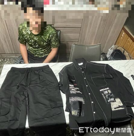 ▲大安警方在新北土城逮捕涉嫌縱火的陳姓員工。（圖／記者張君豪翻攝）