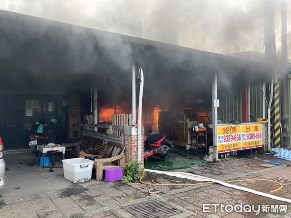 ▲▼蘇濱路三段一棟三層樓獨棟建物，一名受困且已呈現OHCA（到院前心肺功能停止）狀態女性被緊急送醫搶救。（圖／記者游芳男翻攝，下同）