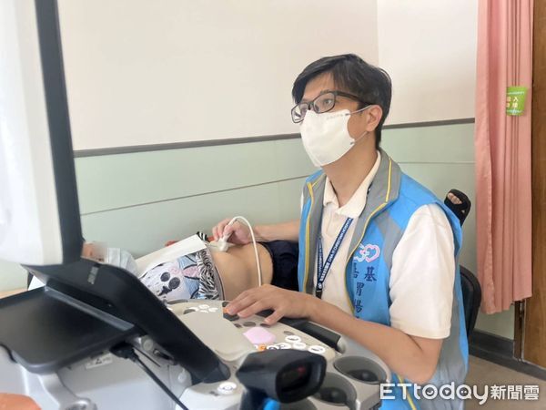 ▲▼    嘉基腹部超音波篩檢3分鐘揪出454人肝異常  。（圖／嘉義基督教醫院提供）