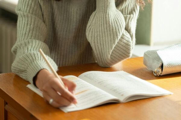 日本TOEIC考場再爆中國人大規模舞弊事件。示意圖（pexels提供）