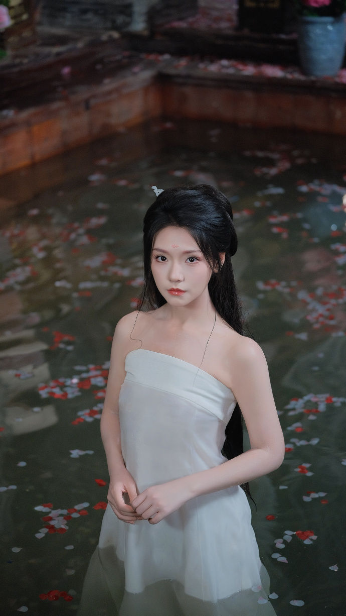 ▲▼短劇女神遭瘋傳「霸凌者」！王雲雲反擊2黑料發聲。（圖／翻攝自微博）