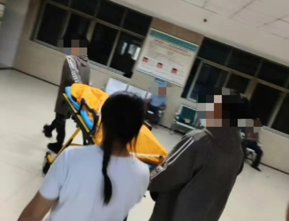 ▲男童搶救無效。（圖／翻攝自微博）