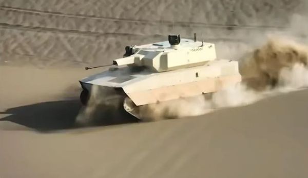 ▲▼北方工業推出「VU-T10無人地面車輛」履帶式無人坦克。（圖／翻攝自中國兵器）