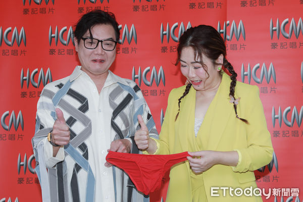 ▲▼南霸天歌王七郎加盟新東家新專輯《南國之戀》記者餐敘，嘉賓張秀卿-七郎，張秀卿。（圖／記者周宸亘攝）