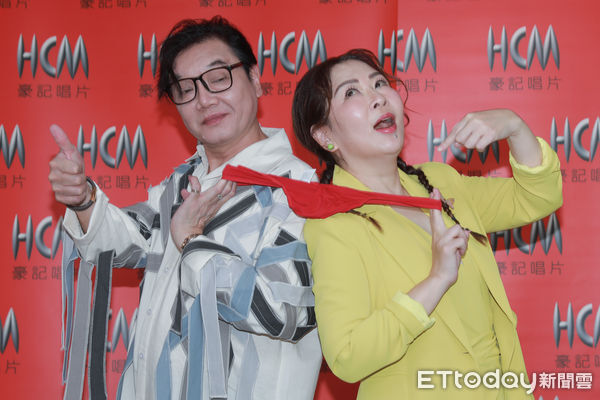 ▲▼南霸天歌王七郎加盟新東家新專輯《南國之戀》記者餐敘，嘉賓張秀卿-七郎，張秀卿。（圖／記者周宸亘攝）