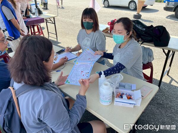 ▲▼花蓮醫院推動成人預防保健與免費癌症篩檢服務，呼籲30歲以上民眾善用健保資源，及早掌握健康狀況。（圖／花蓮醫院提供，下同）