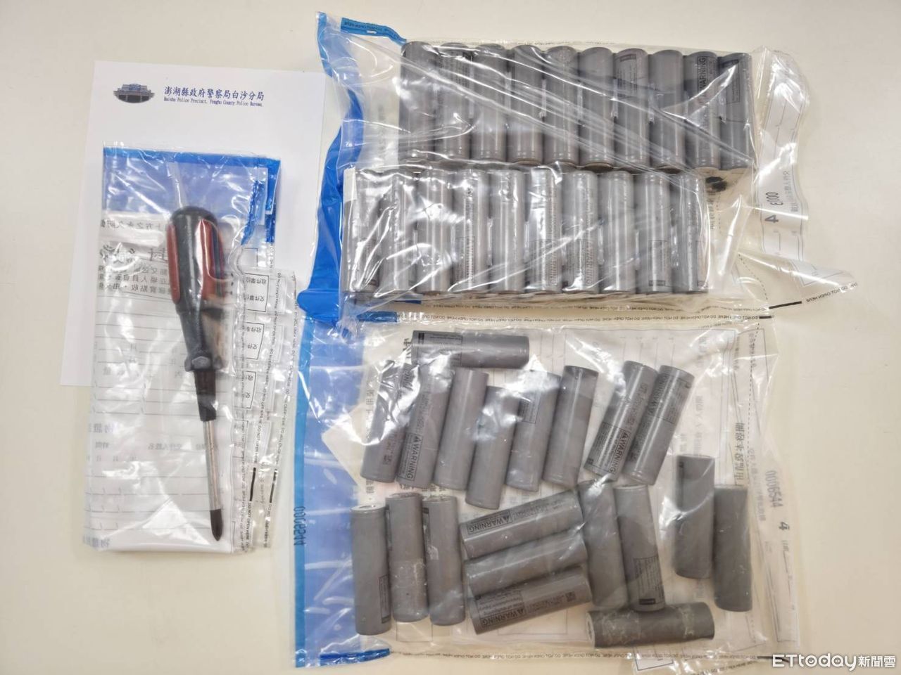 超扯！澎湖公車智慧站牌太陽能電池被偷　警迅速破案