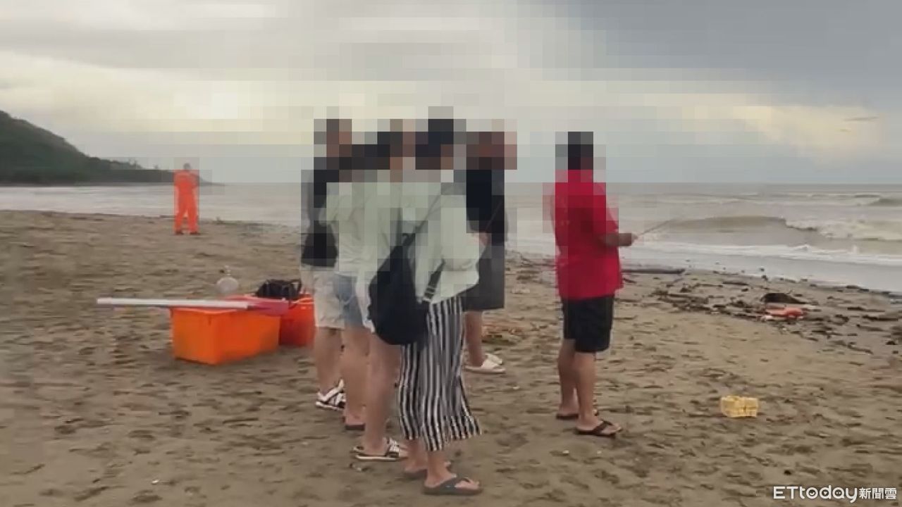 焚香呼喚快回來！工程老闆一家遊屏東　他落海失蹤24小時未尋獲