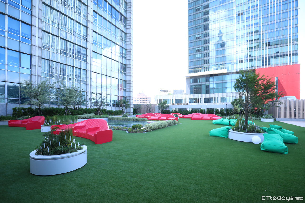 ▲統一Dream Plaza，空中花園。（圖／記者林敬旻攝）