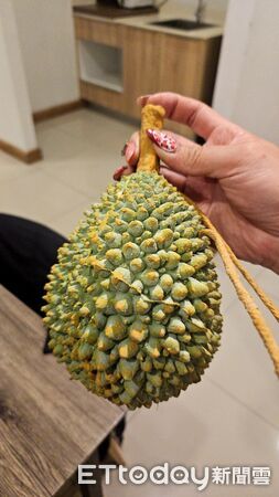 ▲泰國「買紀念品」被海關攔下！　她嚇壞：人生第一次。（圖／原PO授權引用）