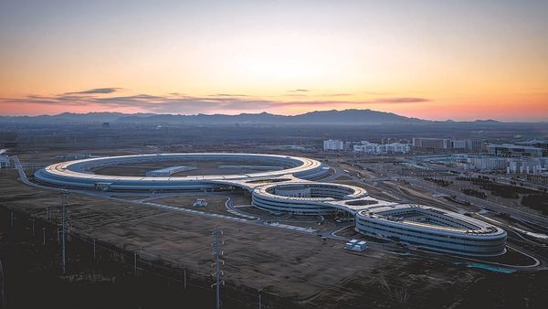 ▲▼北京懷柔科學城的大科學裝置「高能同步輻射光源」（HEPS）一期工程。（圖／翻攝自人民日報）