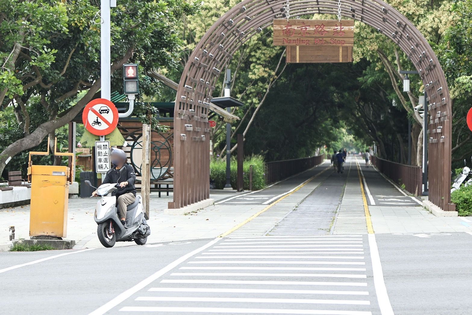 ▲嘉義市政府攜手中華電信AI科技執法。（圖／記者林敬旻攝）