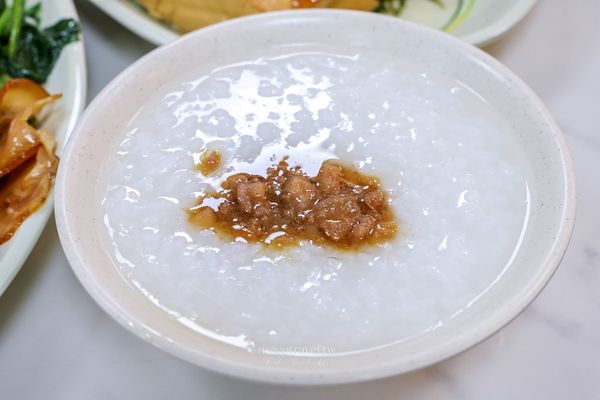 ▲▼老將自助餐清粥小菜。（圖／部落客陳小可的吃喝玩樂授權提供）