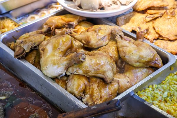 ▲▼老將自助餐清粥小菜。（圖／部落客陳小可的吃喝玩樂授權提供）