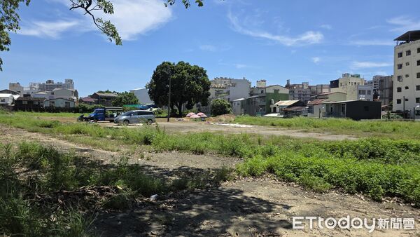 ▲文資處於中西區大銃段進行文資調查作業，期間發現清至日治時期人骨，已依法處理。（記者林東良翻攝，下同）