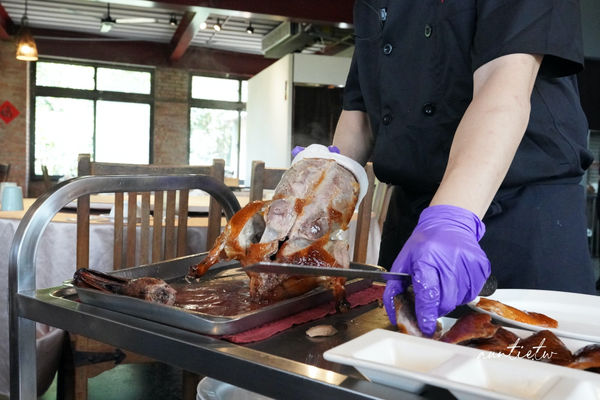 ▲▼草根廚房餐廳。（圖／部落客水晶安蹄不務正業過生活授權提供）