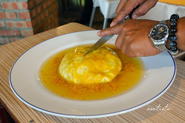 ▲▼草根廚房餐廳。（圖／部落客水晶安蹄不務正業過生活授權提供）