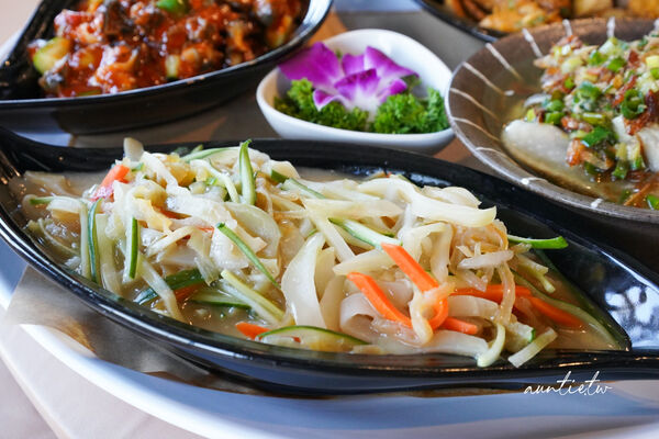 ▲▼草根廚房餐廳。（圖／部落客水晶安蹄不務正業過生活授權提供）