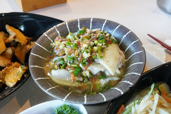 ▲▼草根廚房餐廳。（圖／部落客水晶安蹄不務正業過生活授權提供）